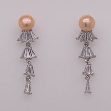 Load image into Gallery viewer, Cultured Freshwater Pearl (4.5-5mm), Mini Skirt Stud Earrings - Anna Wang New York 