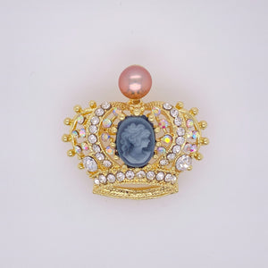 Cultured Freshwater Pearl (8-10mm) & Cubic Zirconia Crown Brooches